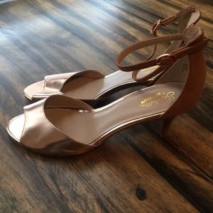 Seychelles Rose Gold Tan Hazel Ankle Strap Pump